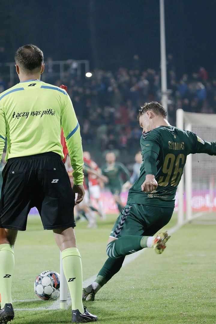 伟大的2-1！41岁C罗破荒创96年世界杯纪录，米兰8000万神锋绝杀（封面配图）